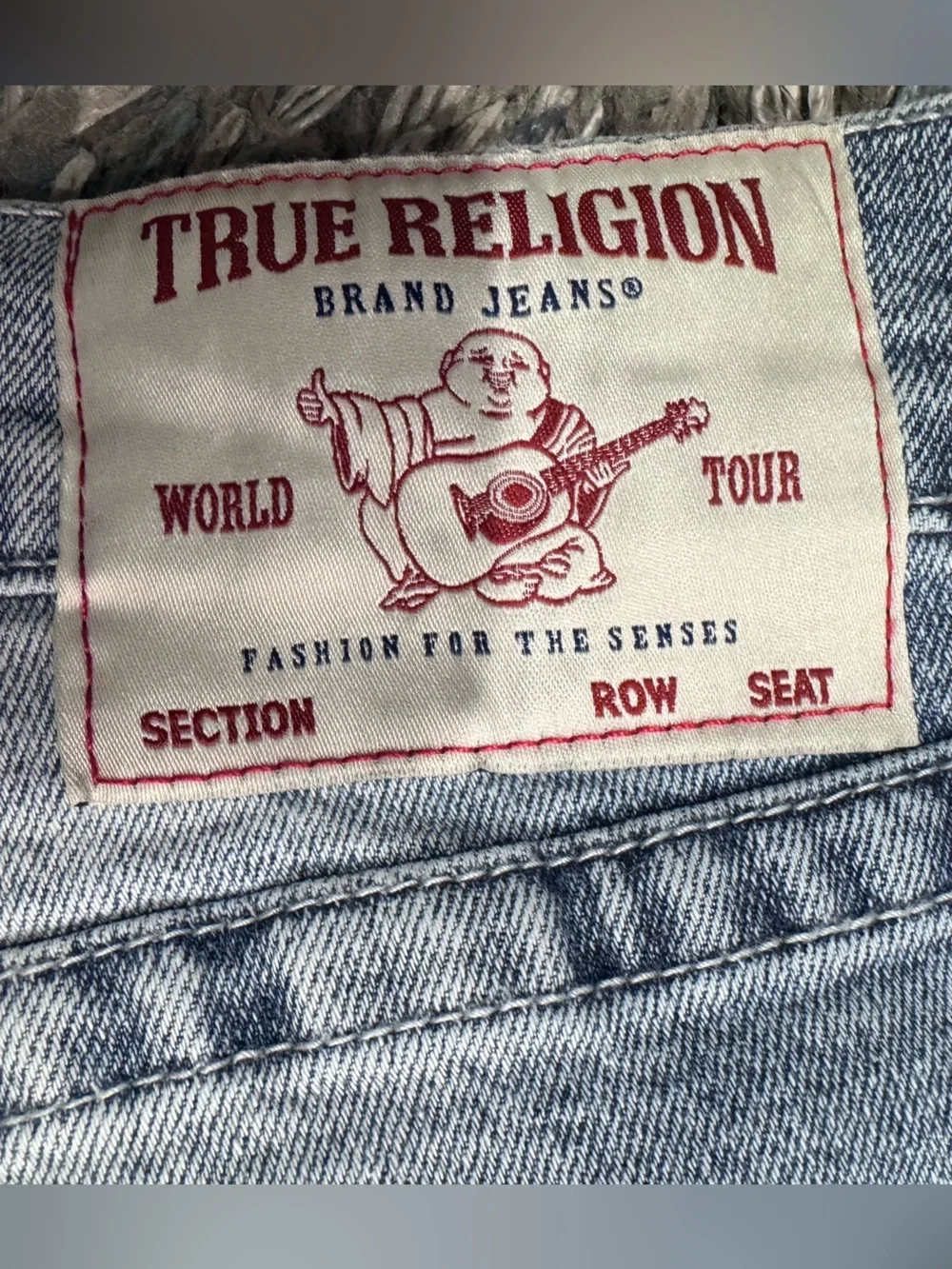 True Religion Men’s Ricky Relaxed Slim Straight Medium Blue Wash / Distressed 31